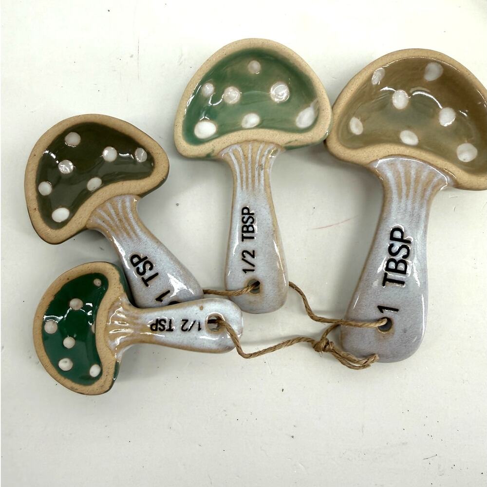 Cracker Barrel Mushroom Measuring Spoons Ceramic Cottage Gift Set 4 Boxed NEW